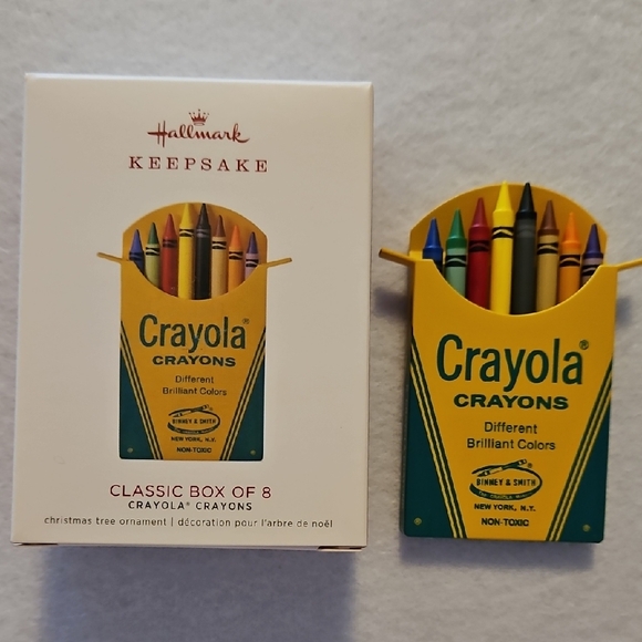 2018 Hallmark Crayola Keepsake Ornament - Picture 1 of 2